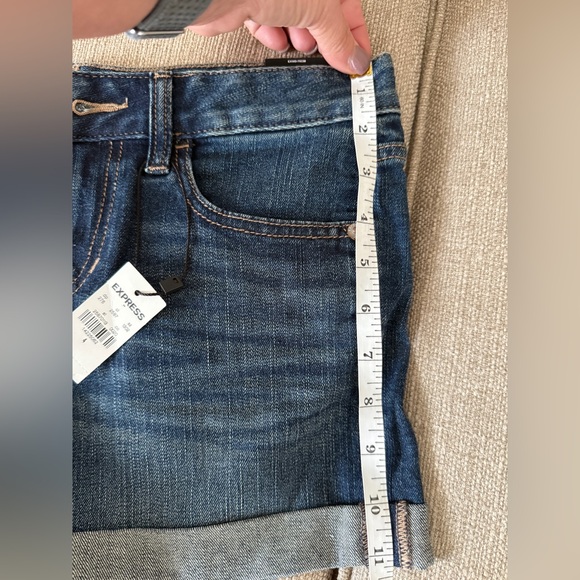 Jean Shorts - Picture 9 of 10